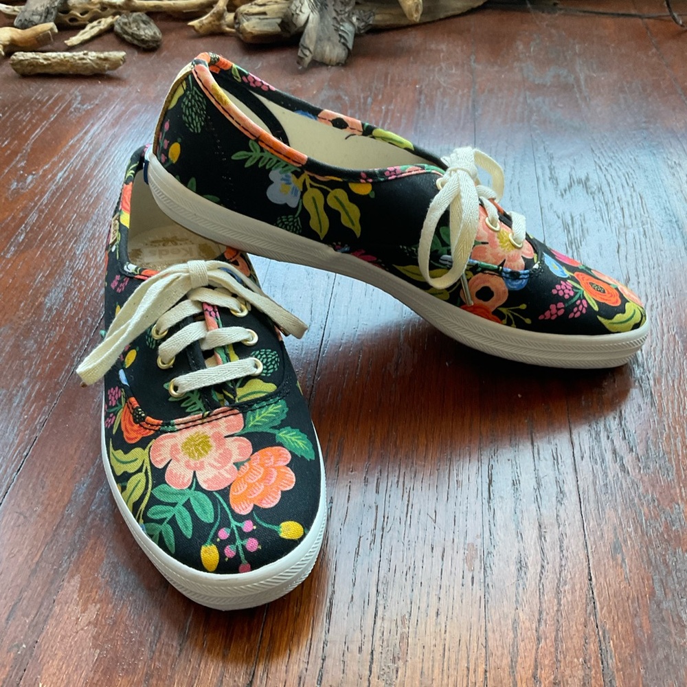 Adorable Keds X Rifel Paper Women’s Sneaker